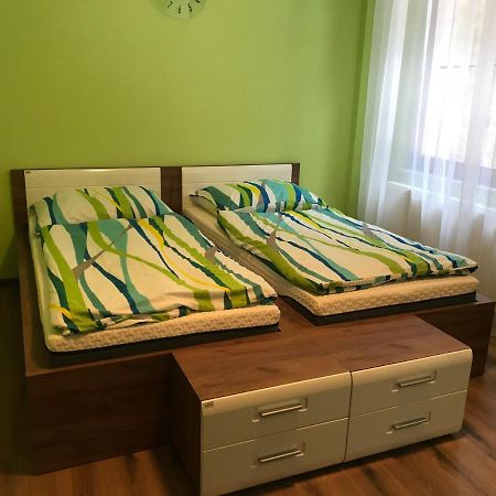 Krusne Hory - Klinovec 2 Km- Jachymov 2-4 Osoby Apartment Екстериор снимка